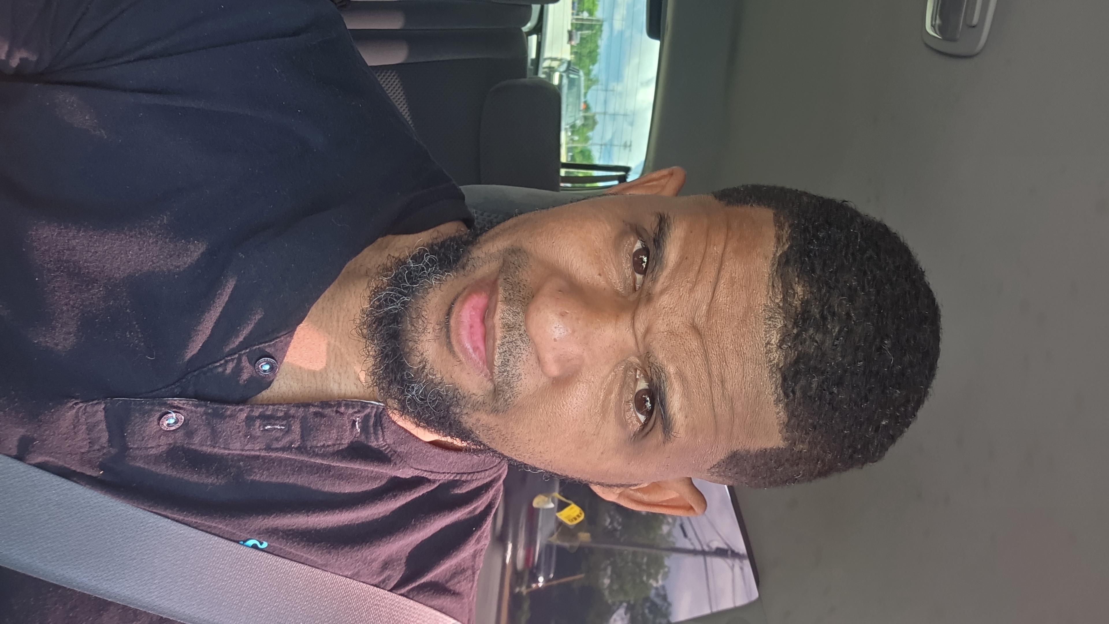 Eliazar R., independent lacrosse coach near Greenville